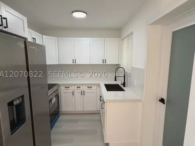 4-bedroom home for sale in Miami - 2944 NW 61st St - MondialRealty