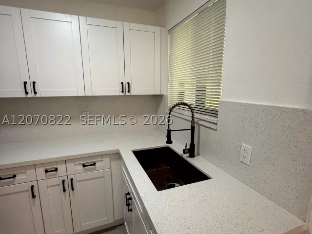 4-bedroom home for sale in Miami - 2944 NW 61st St - MondialRealty