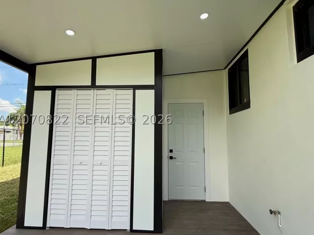 4-bedroom home for sale in Miami - 2944 NW 61st St - MondialRealty