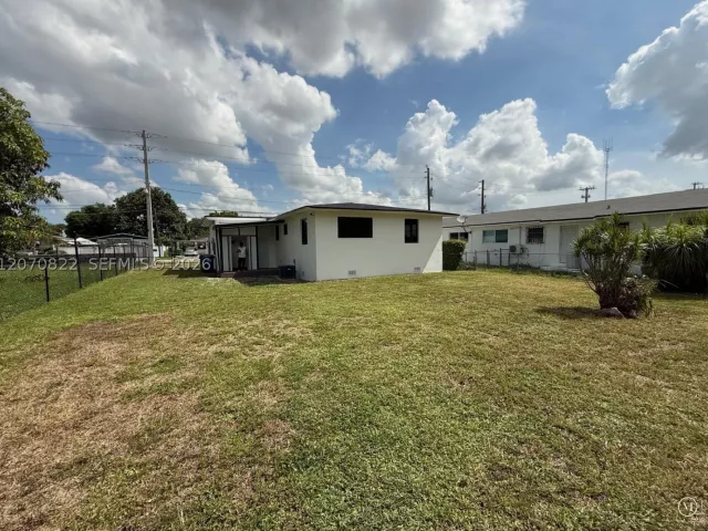 4-bedroom home for sale in Miami - 2944 NW 61st St - MondialRealty