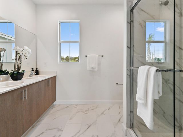 4-bedroom home for sale in West Palm Beach - 6275 Tenor Drive - MondialRealty