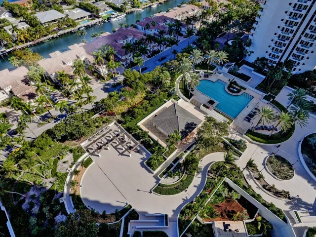 3-bedroom condo for sale in Aventura - 21205 Yacht Club Dr 2310 - MondialRealty