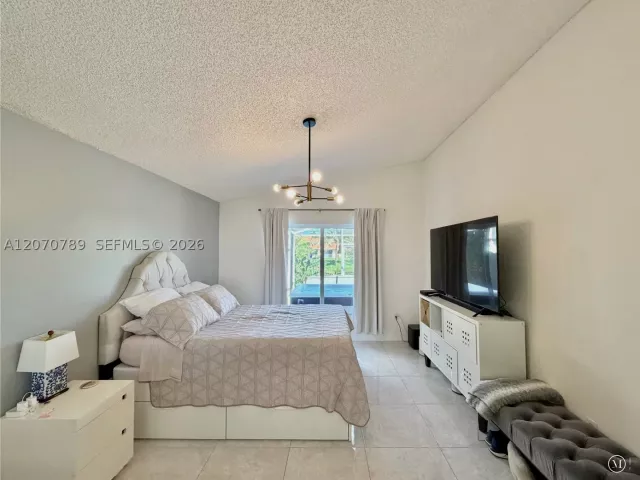3-bedroom home for rent in Pembroke Pines - 415 NW 165th Ave - MondialRealty