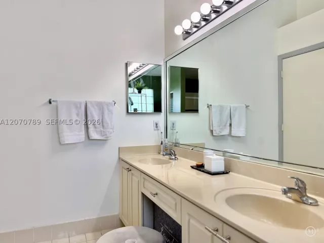 3-bedroom home for rent in Pembroke Pines - 415 NW 165th Ave - MondialRealty