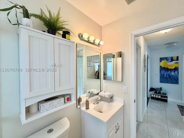 3-bedroom home for rent in Pembroke Pines - 415 NW 165th Ave - MondialRealty