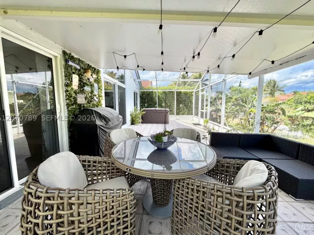 3-bedroom home for rent in Pembroke Pines - 415 NW 165th Ave - MondialRealty