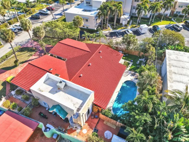 2-bedroom home for rent in Pompano Beach - 3304 SE 11TH Street - MondialRealty