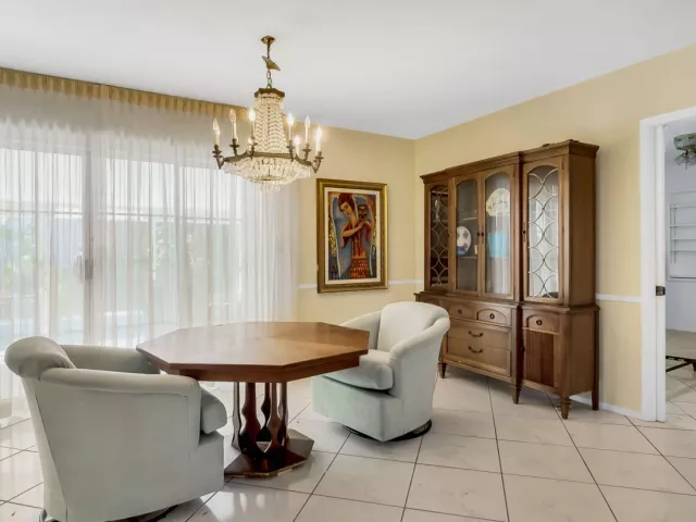 2-bedroom home for rent in Pompano Beach - 3304 SE 11TH Street - MondialRealty