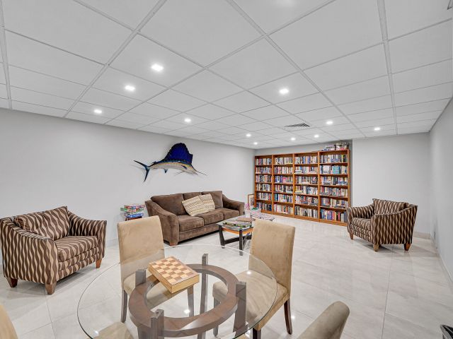 1-bedroom condo for sale in Fort Lauderdale - 3550 Galt Ocean Drive 704 - MondialRealty
