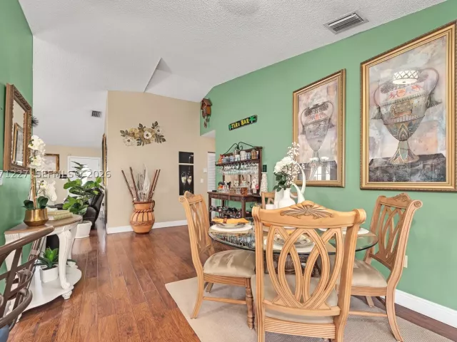 3-bedroom home for sale in Miami - 12916 SW 150th Ter - MondialRealty