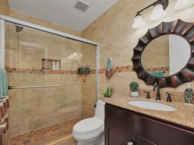 3-bedroom home for sale in Miami - 12916 SW 150th Ter - MondialRealty