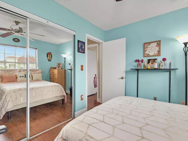 3-bedroom home for sale in Miami - 12916 SW 150th Ter - MondialRealty
