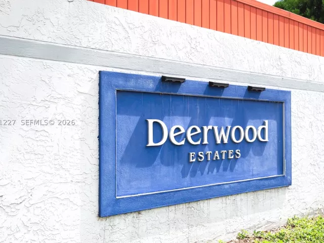 3-bedroom home for sale in Miami - 12916 SW 150th Ter - MondialRealty