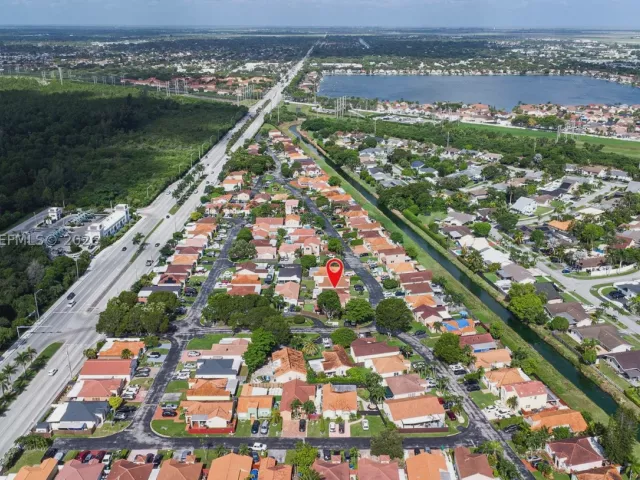 3-bedroom home for sale in Miami - 12916 SW 150th Ter - MondialRealty