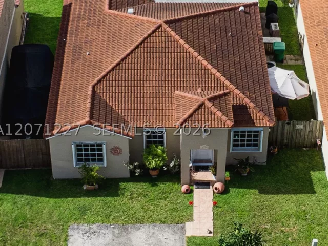 3-bedroom home for sale in Miami - 12916 SW 150th Ter - MondialRealty