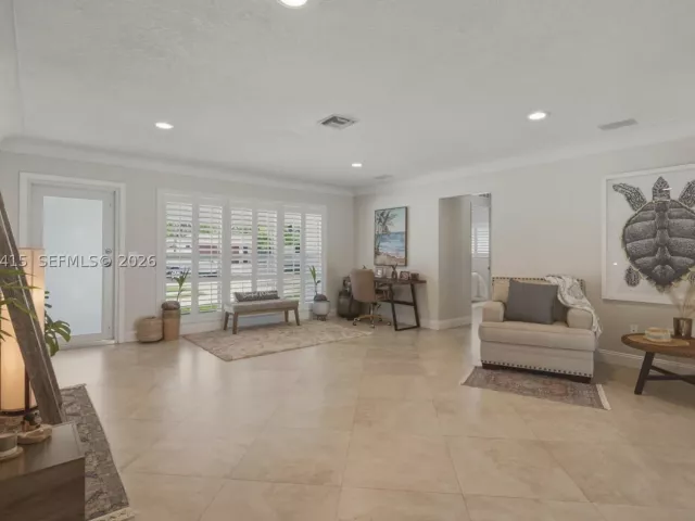 3-bedroom home for sale in Pompano Beach - 491 SE 10th Ave - MondialRealty