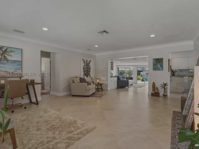 3-bedroom home for sale in Pompano Beach - 491 SE 10th Ave - MondialRealty