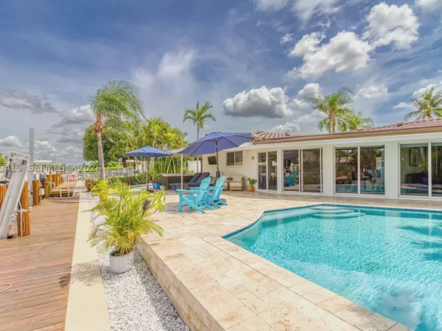 3-bedroom home for sale in Pompano Beach - 491 SE 10th Ave - MondialRealty