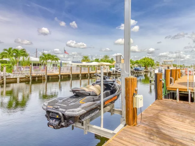 3-bedroom home for sale in Pompano Beach - 491 SE 10th Ave - MondialRealty