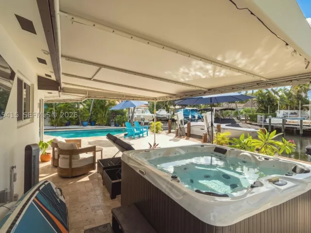 3-bedroom home for sale in Pompano Beach - 491 SE 10th Ave - MondialRealty