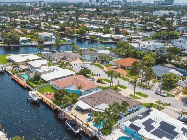 3-bedroom home for sale in Pompano Beach - 491 SE 10th Ave - MondialRealty
