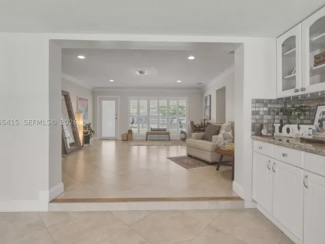 3-bedroom home for sale in Pompano Beach - 491 SE 10th Ave - MondialRealty