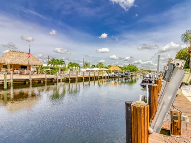 3-bedroom home for sale in Pompano Beach - 491 SE 10th Ave - MondialRealty