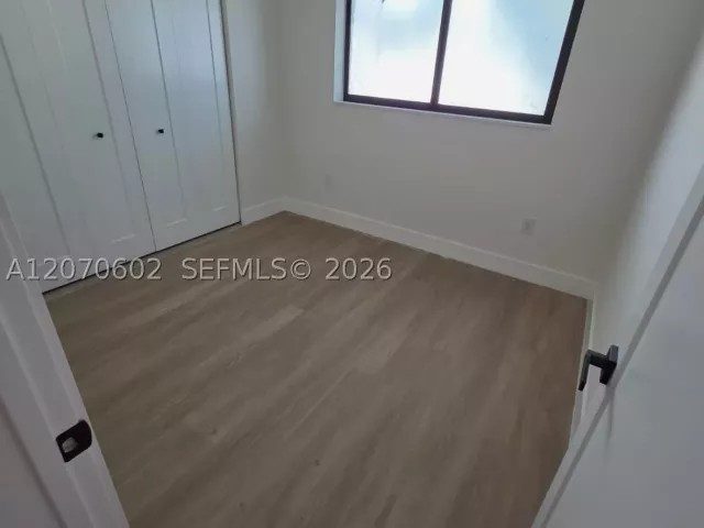 5-bedroom home for sale in Miami Gardens - 2910 NW 175th St - MondialRealty