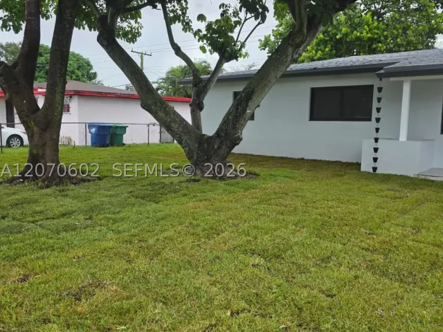 5-bedroom home for sale in Miami Gardens - 2910 NW 175th St - MondialRealty