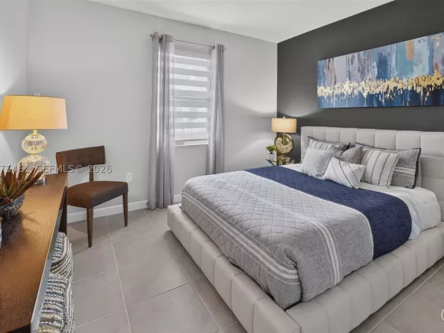 5-bedroom home for sale in Miami - 33764 SW 195 AVE - MondialRealty