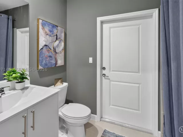 5-bedroom home for sale in Miami - 33764 SW 195 AVE - MondialRealty