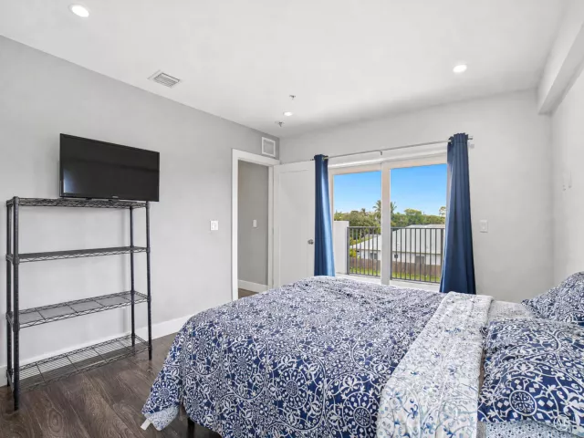 3-bedroom home for sale in Fort Lauderdale - 807 NW 1ST Avenue - MondialRealty