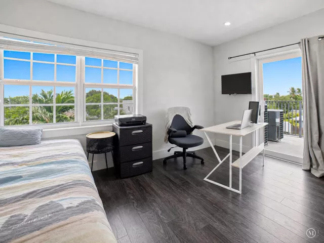 3-bedroom home for sale in Fort Lauderdale - 807 NW 1ST Avenue - MondialRealty