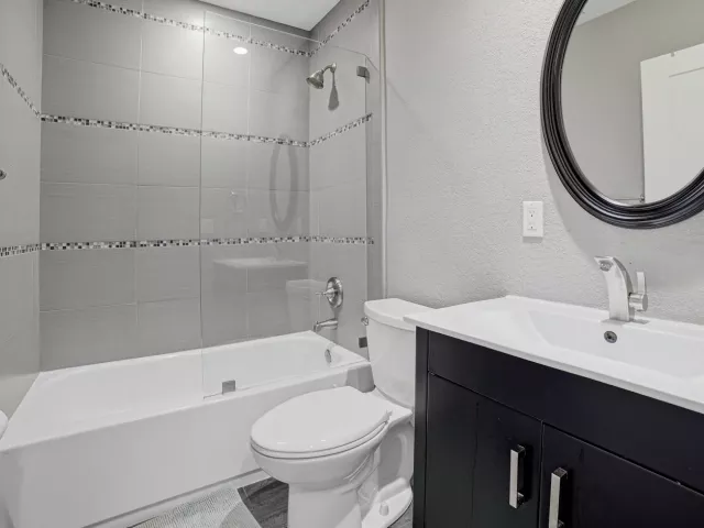 3-bedroom home for sale in Fort Lauderdale - 807 NW 1ST Avenue - MondialRealty