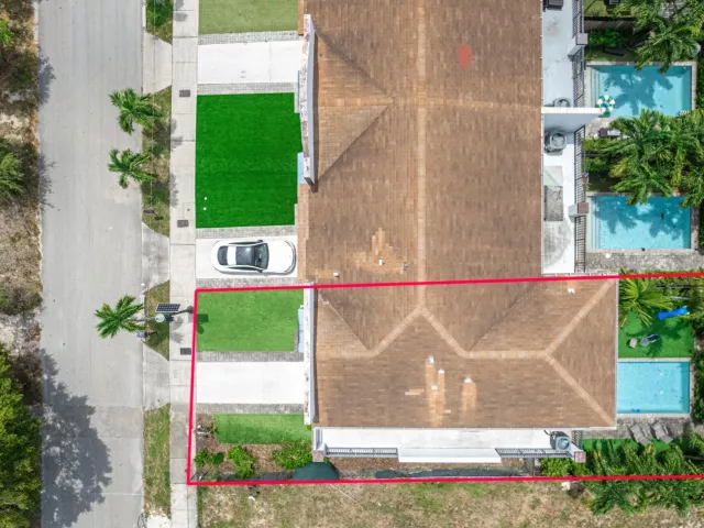 3-bedroom home for sale in Fort Lauderdale - 807 NW 1ST Avenue - MondialRealty