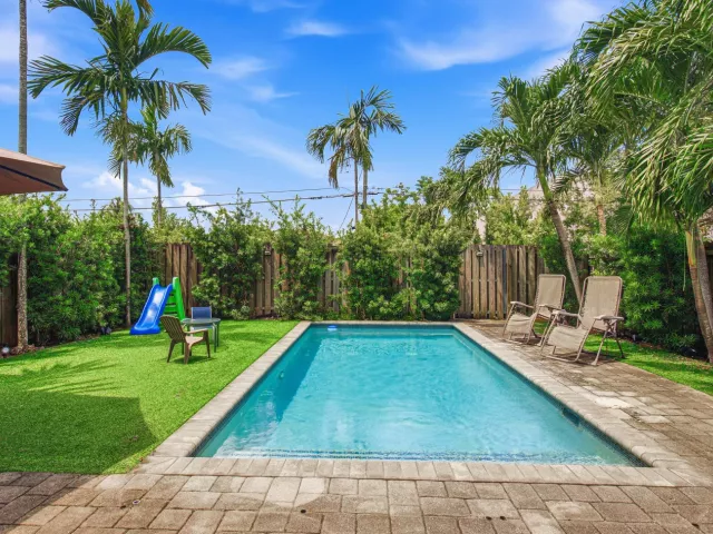 3-bedroom home for sale in Fort Lauderdale - 807 NW 1ST Avenue - MondialRealty