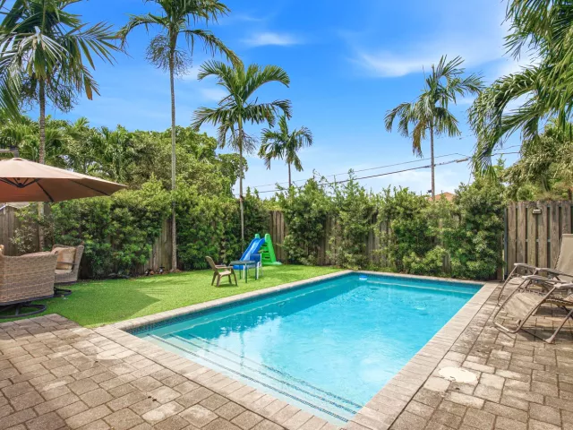 3-bedroom home for sale in Fort Lauderdale - 807 NW 1ST Avenue - MondialRealty