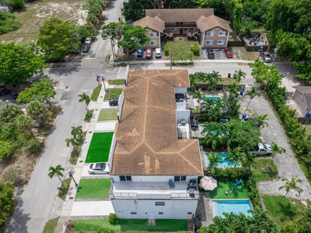 3-bedroom home for sale in Fort Lauderdale - 807 NW 1ST Avenue - MondialRealty