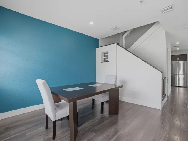 3-bedroom home for sale in Fort Lauderdale - 807 NW 1ST Avenue - MondialRealty