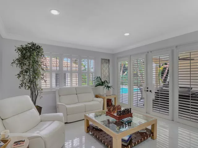 5-bedroom home for sale in West Palm Beach - 7903 Ironhorse Boulevard - MondialRealty