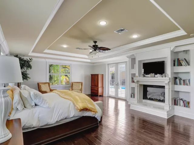 5-bedroom home for sale in West Palm Beach - 7903 Ironhorse Boulevard - MondialRealty