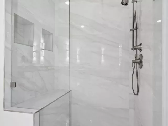 5-bedroom home for sale in West Palm Beach - 7903 Ironhorse Boulevard - MondialRealty