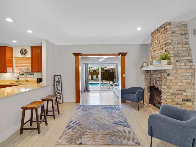 3-bedroom home for rent in Wilton Manors - 401 NW 21ST Court - MondialRealty