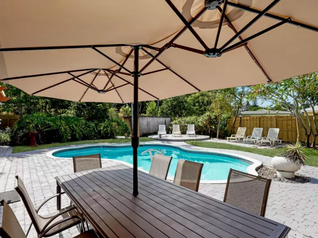 3-bedroom home for rent in Wilton Manors - 401 NW 21ST Court - MondialRealty
