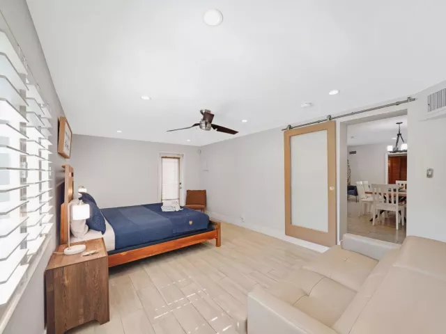 3-bedroom home for rent in Wilton Manors - 401 NW 21ST Court - MondialRealty