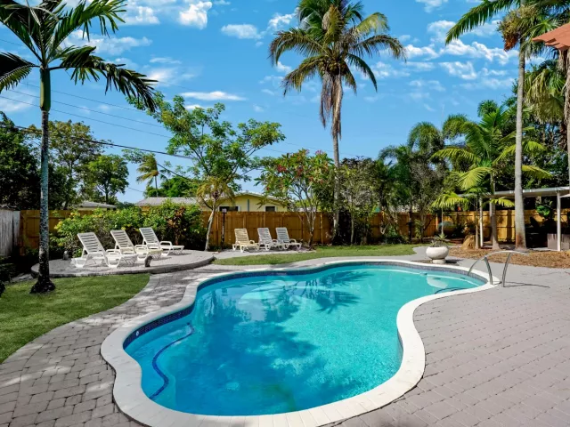 3-bedroom home for rent in Wilton Manors - 401 NW 21ST Court - MondialRealty