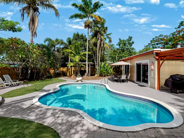 3-bedroom home for rent in Wilton Manors - 401 NW 21ST Court - MondialRealty