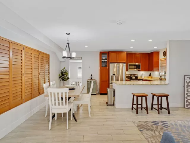 3-bedroom home for rent in Wilton Manors - 401 NW 21ST Court - MondialRealty