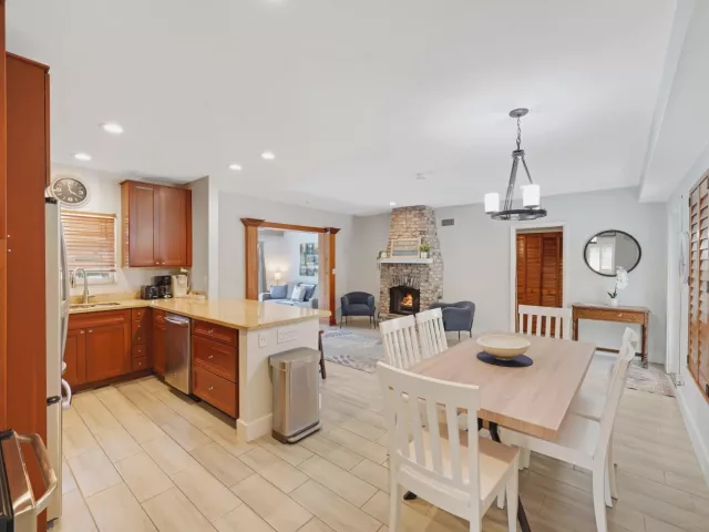 3-bedroom home for rent in Wilton Manors - 401 NW 21ST Court - MondialRealty