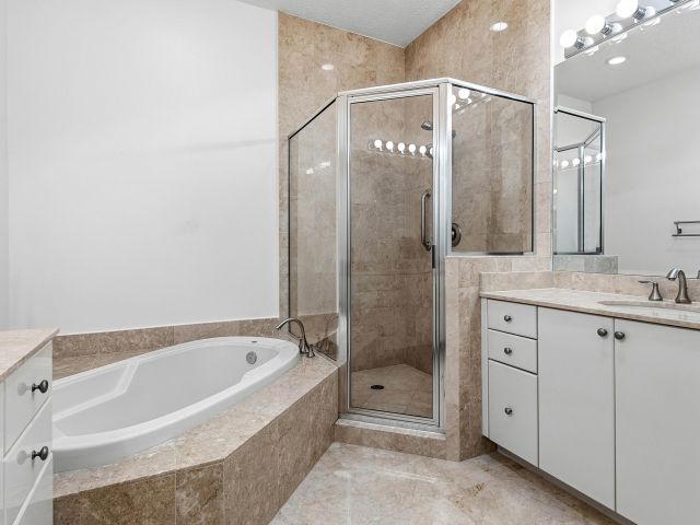 3-bedroom condo for sale in West Palm Beach - 701 S Olive Avenue 505 & 506 - MondialRealty